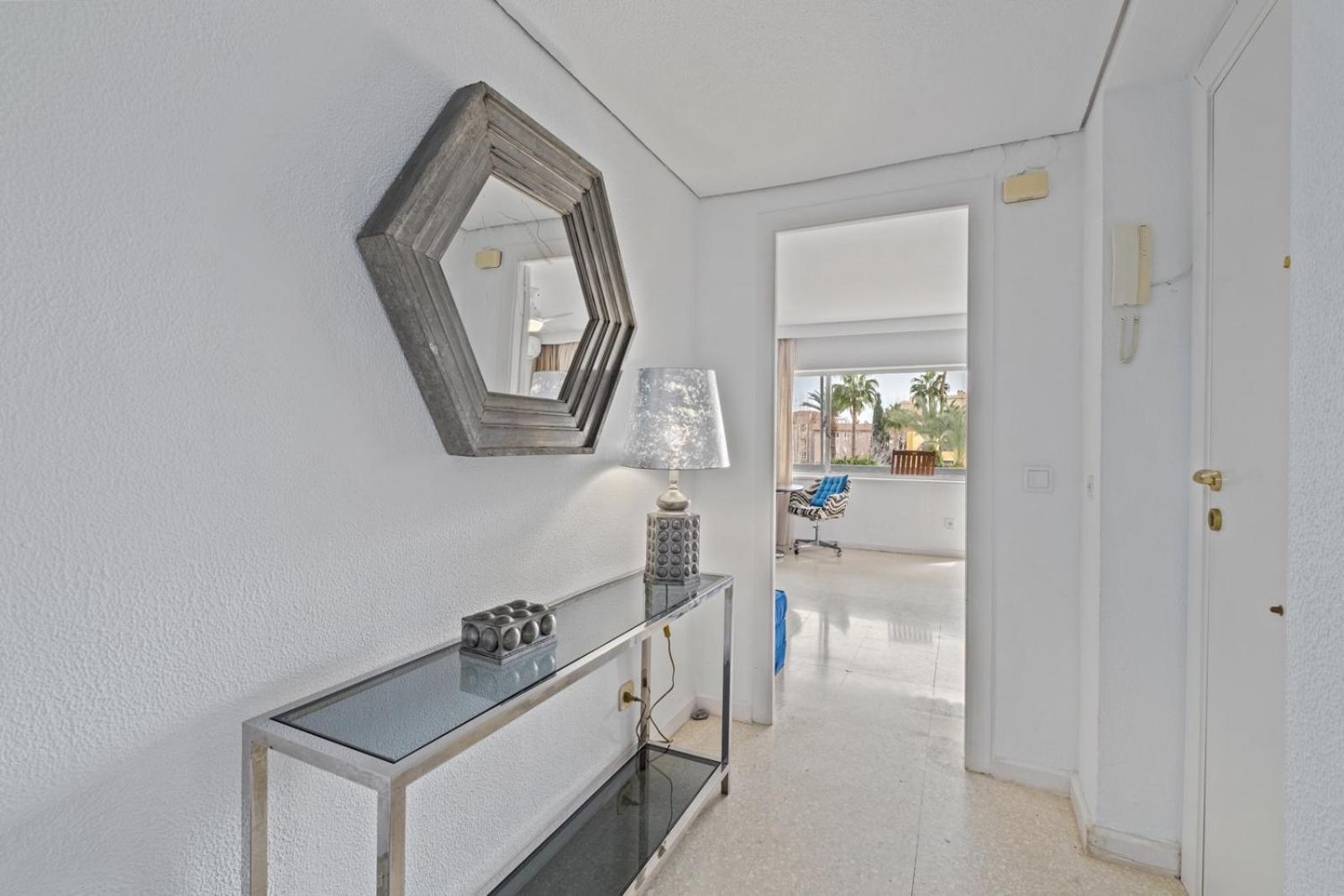 Piso Con 2 Habitaciones, 2 Terrazas Y Piscina Torremolinos Exterior photo